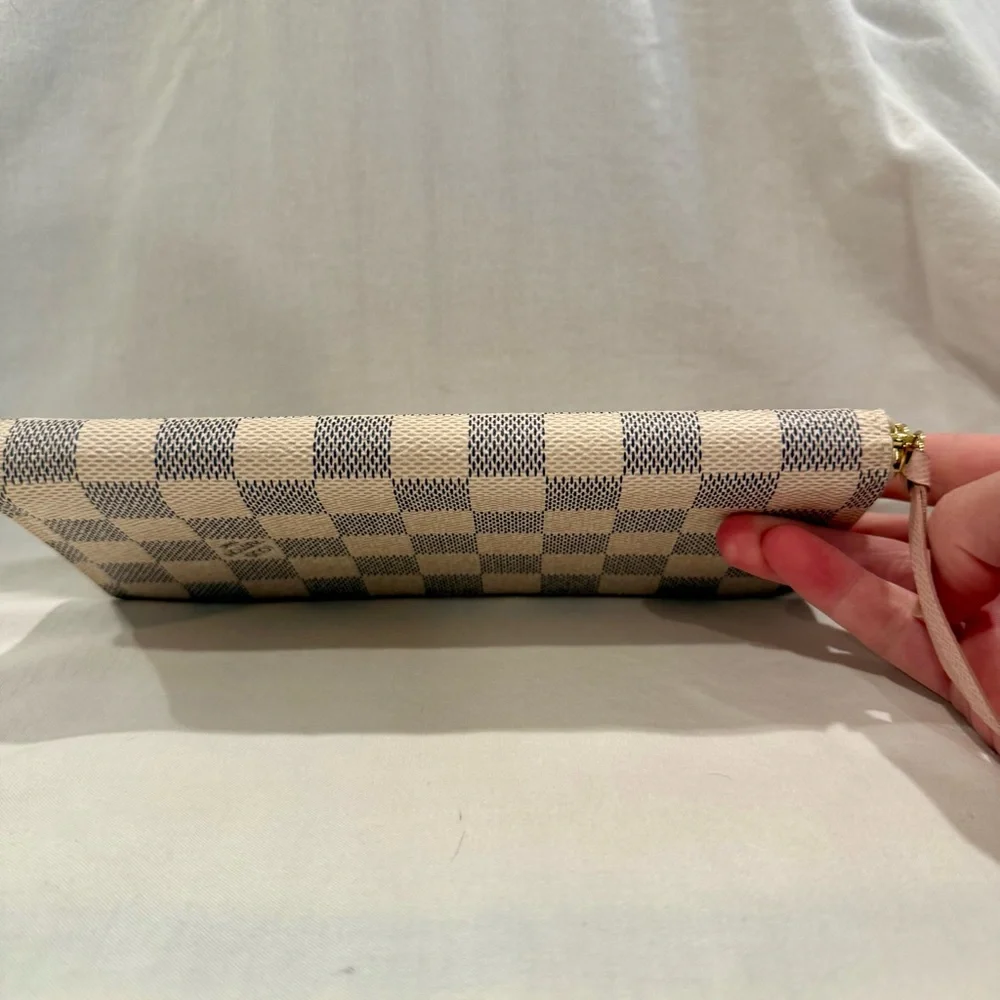 Louis Vuitton Clémence Wallet - Picture 3 of 4